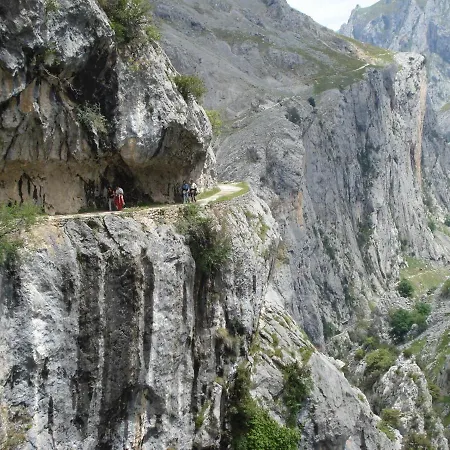 Fraguas Llanes, Gulpiyuri, Bufones