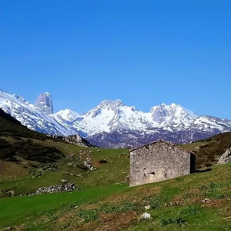 Fraguas Llanes, Gulpiyuri, Bufones Holiday home *