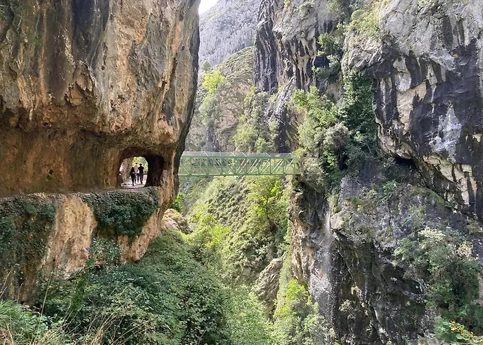 Fraguas Llanes, Gulpiyuri, Bufones *